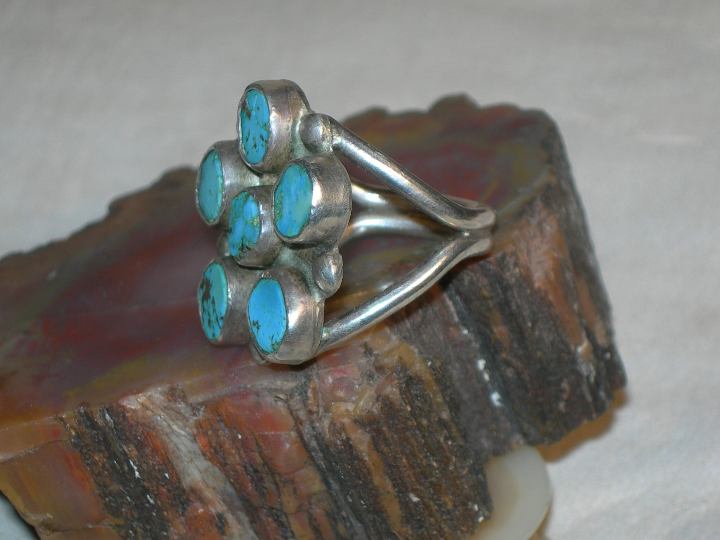 Antique Silver & Turquoise Native American Zuni Ring