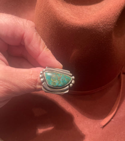 Vintage Native American Sterling Silver and Turquoise Ring with an interesting design & stone