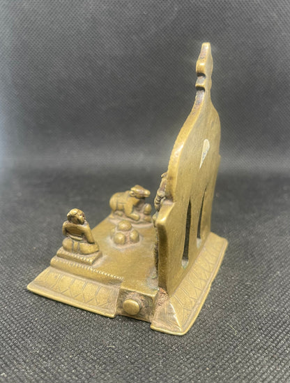 Antique Pachayatna Temple,Maharahstra  with the main shrine surrounded by four sub-shrines.
