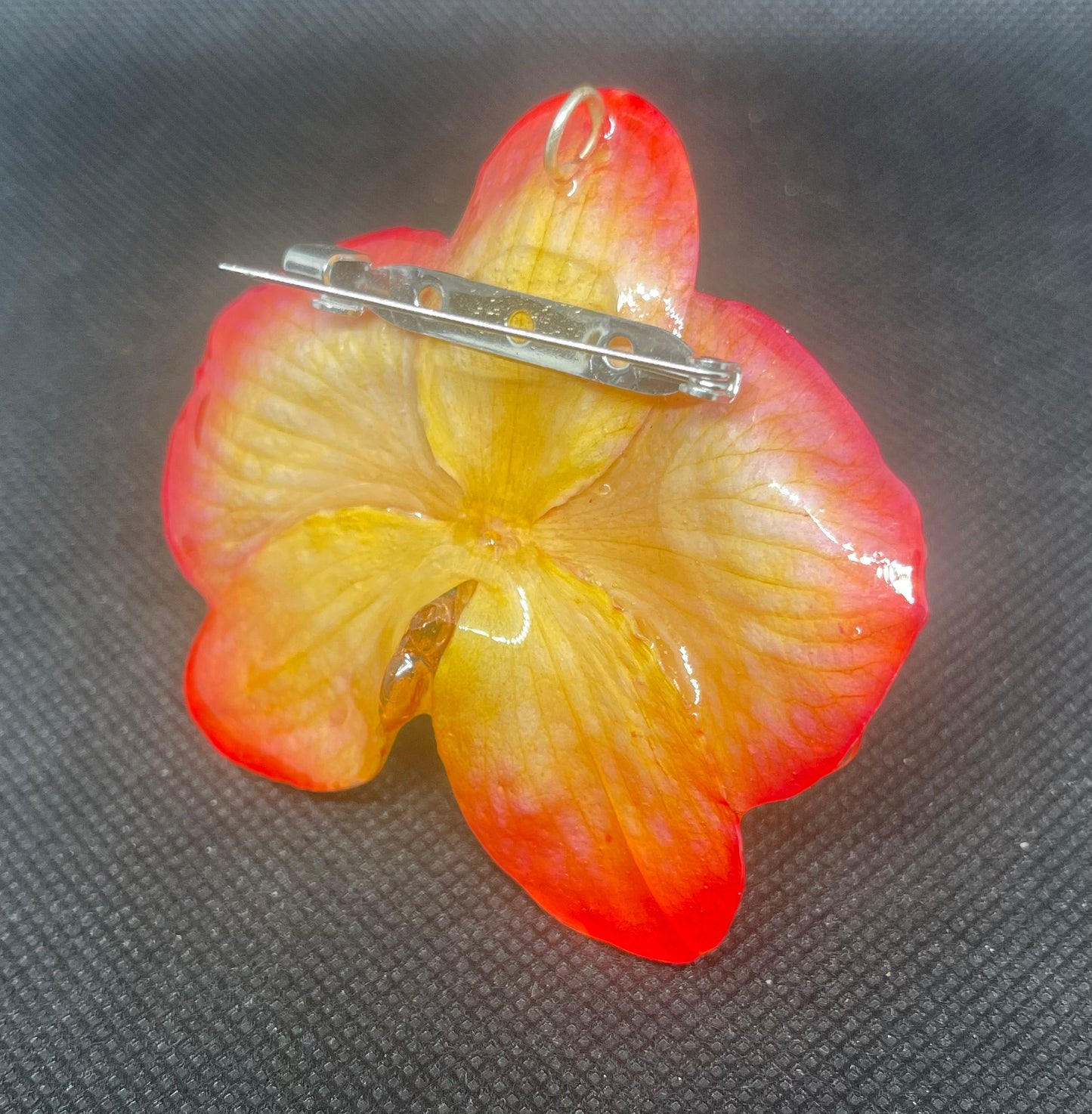 Real Whole Flower Pin & Pendant  (Medium+)
